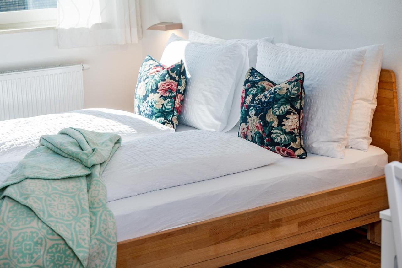 Apartment Le Rose Di Marianne - Ovest Vahrn Bagian luar foto