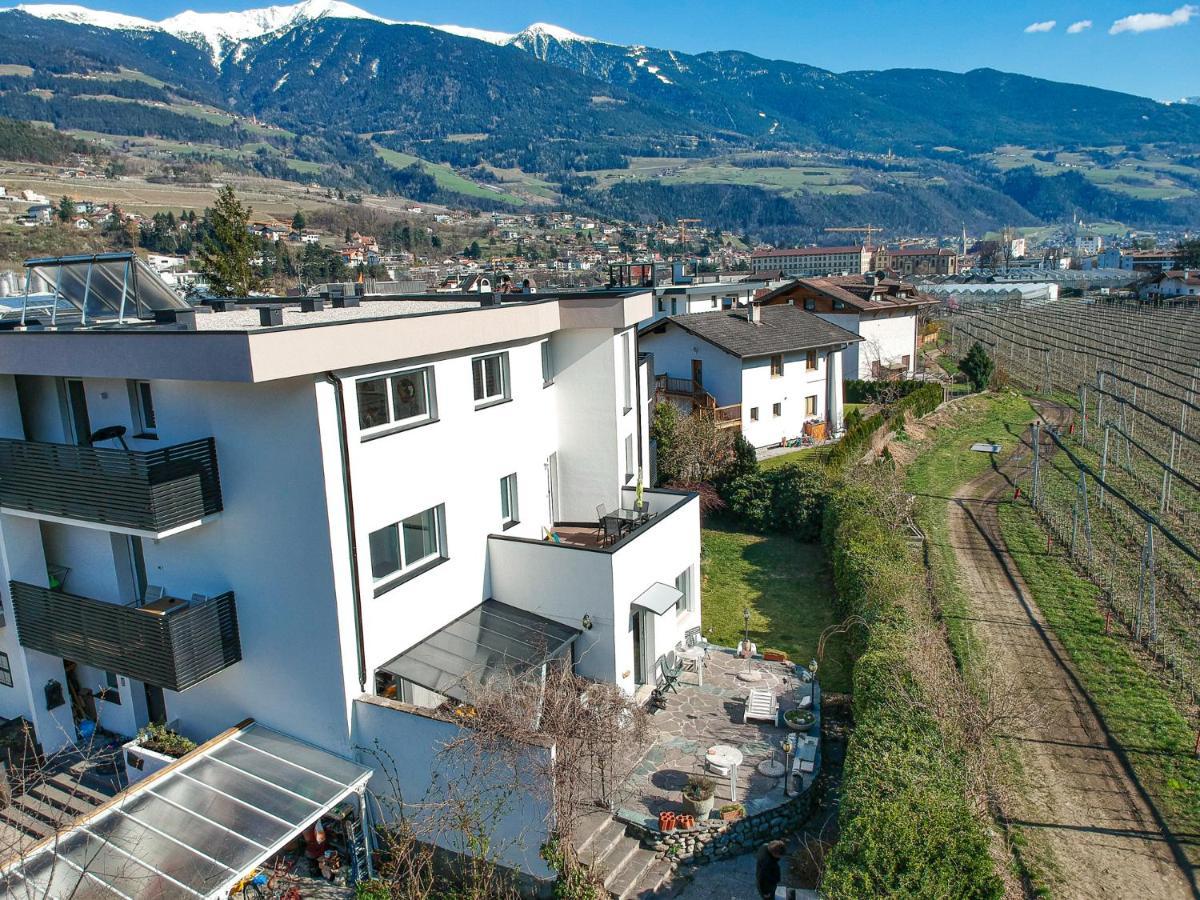 Apartment Le Rose Di Marianne - Ovest Vahrn Bagian luar foto