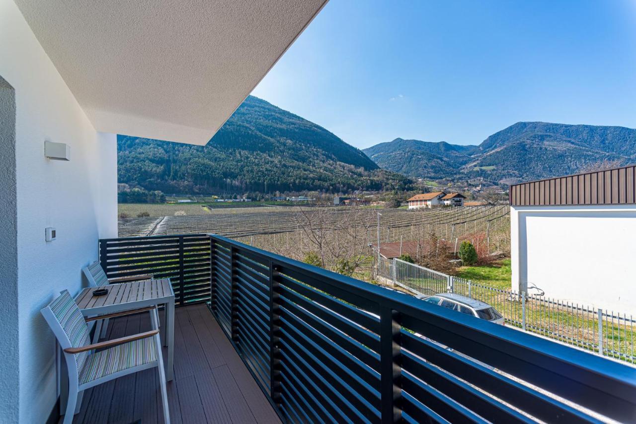 Apartment Le Rose Di Marianne - Ovest Vahrn Bagian luar foto