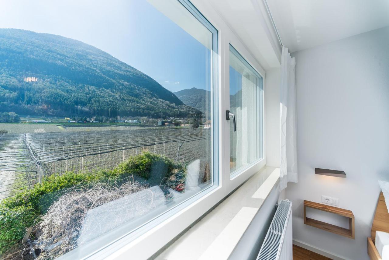 Apartment Le Rose Di Marianne - Ovest Vahrn Bagian luar foto