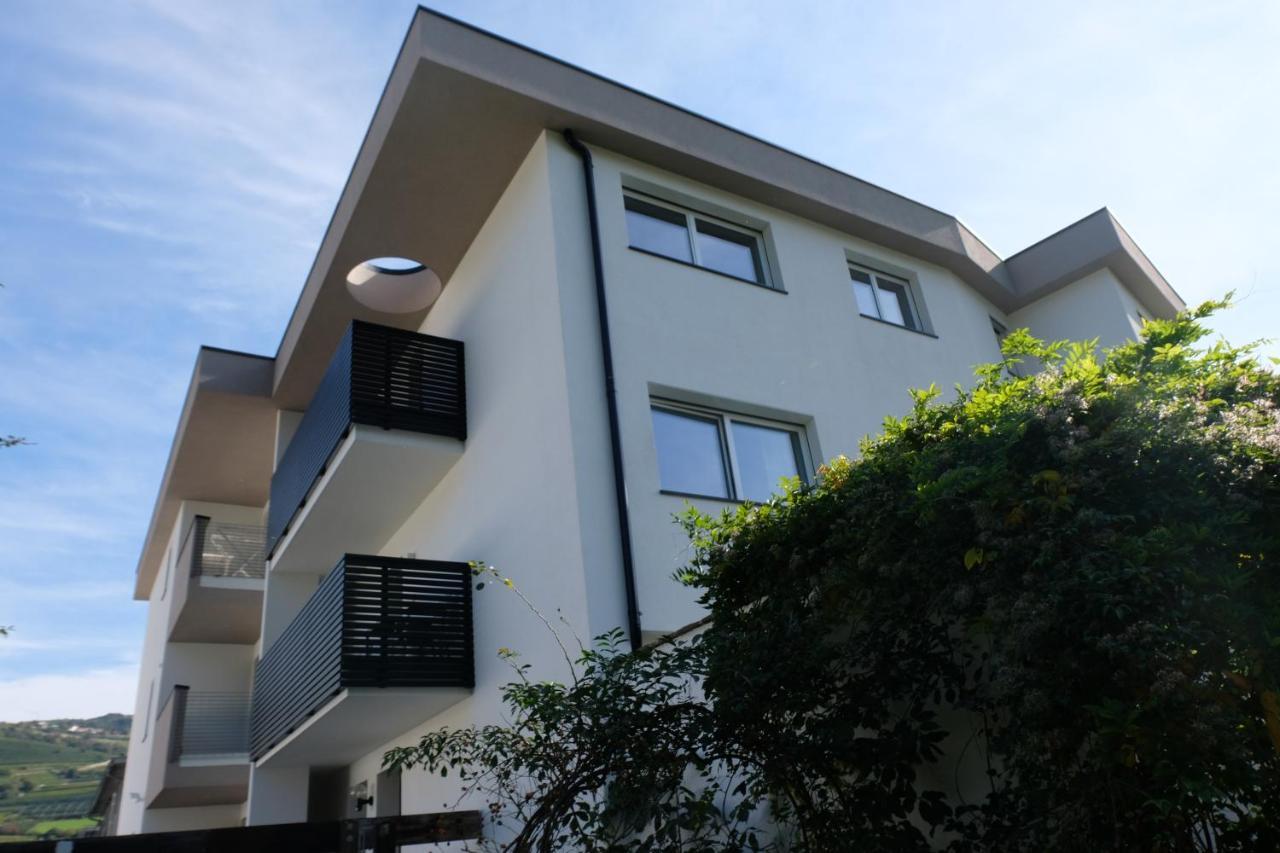 Apartment Le Rose Di Marianne - Ovest Vahrn Bagian luar foto